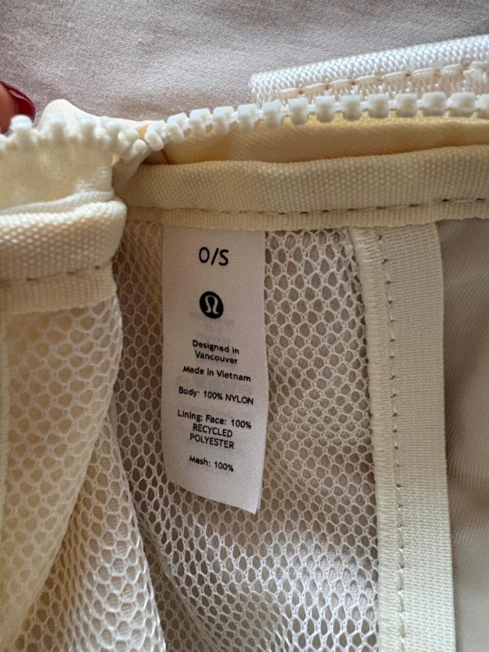 Lululemon Everywhere Belt Bag Cream Color & Fanny Bag Light Neo Mint NEW - Picture 8 of 9